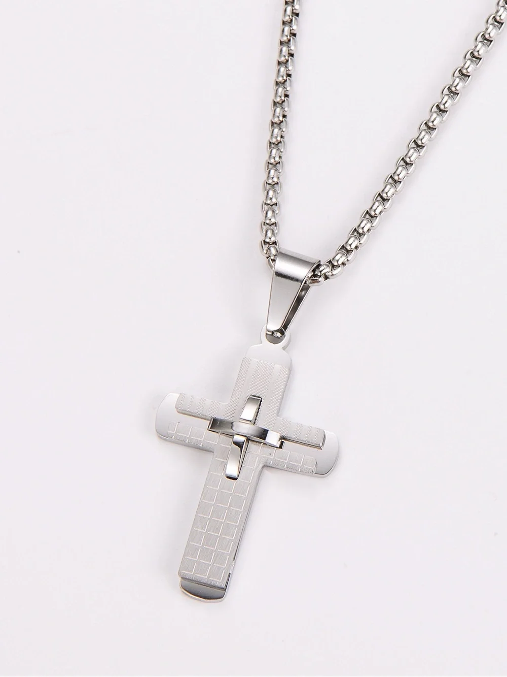Silver Plated 3D Cross Pendant Necklace